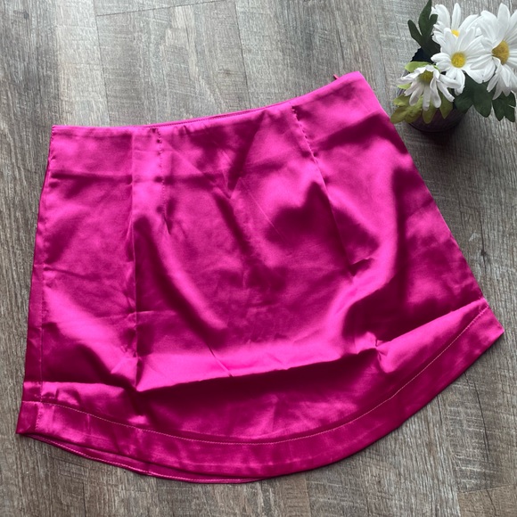 Pink skirt - Picture 1 of 2